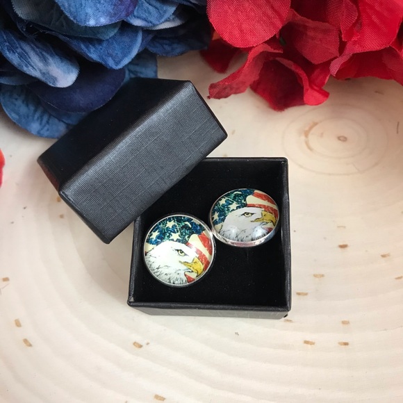 Patriotic American Eagle & U.S.A. Flag Cufflinks - Picture 3 of 7